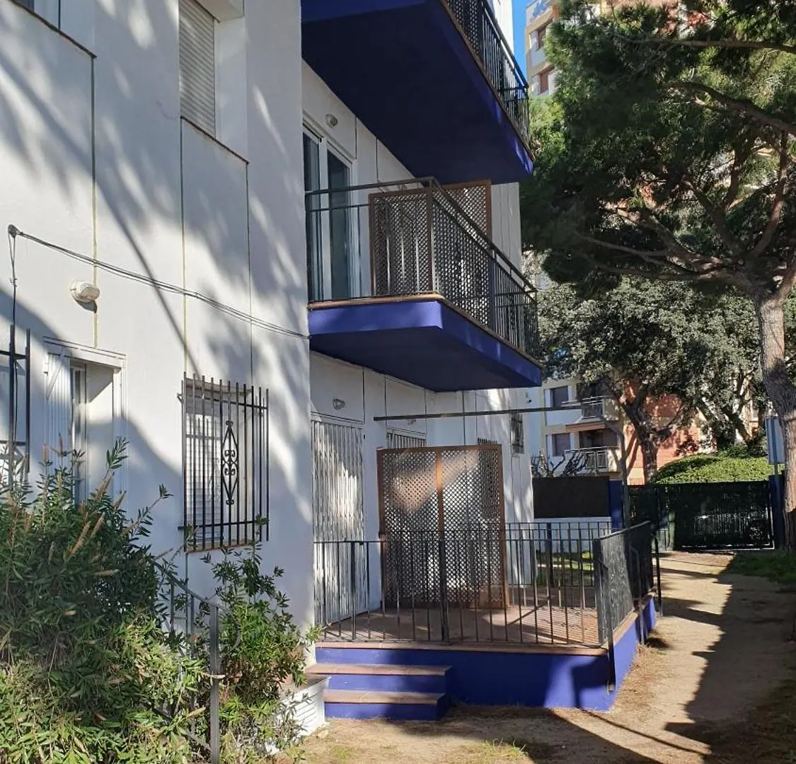 Apartaments Les Roques Platja d'Aro 0*,