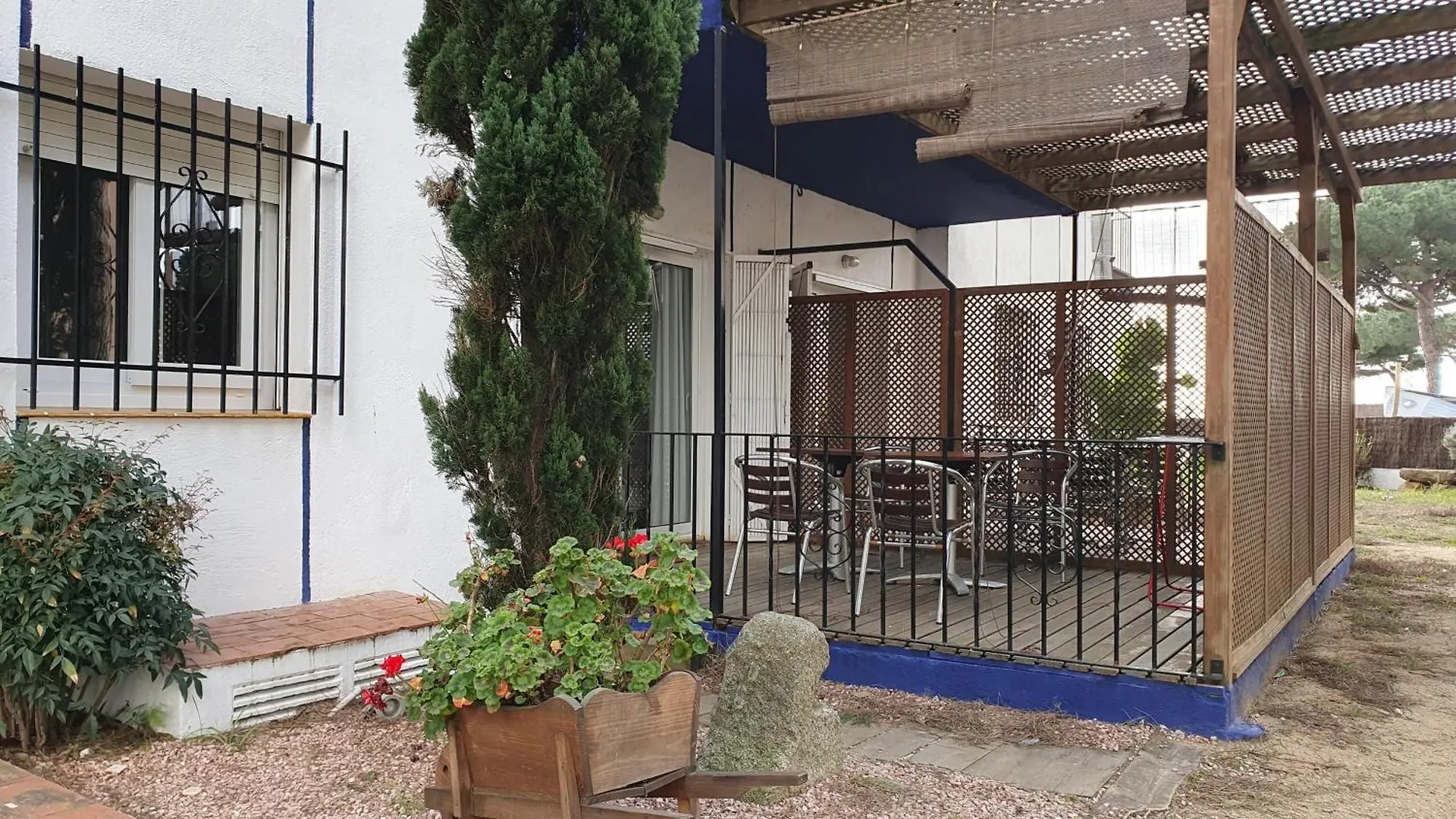 Apartaments Les Roques Platja d'Aro 0*,