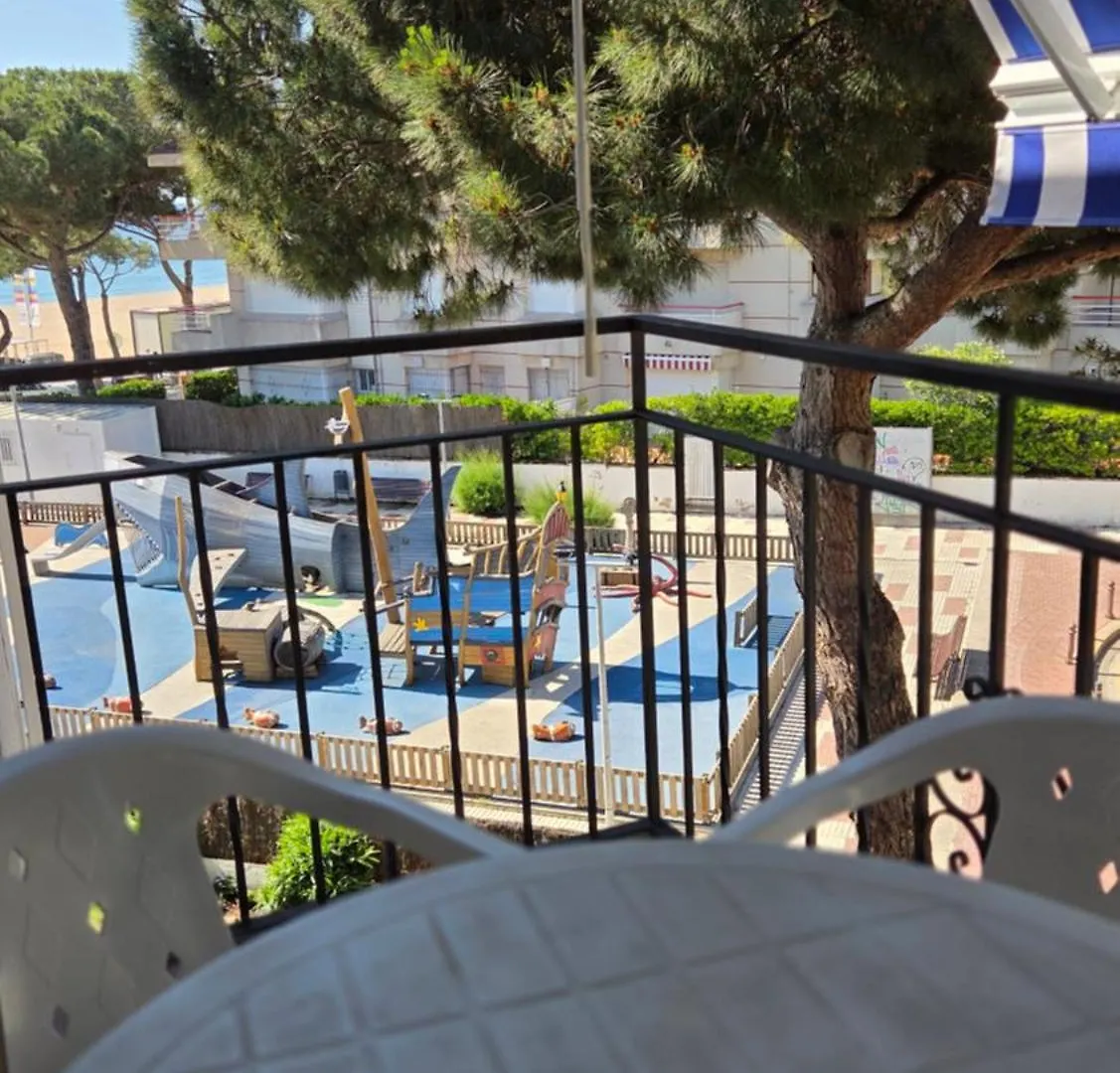 Apartaments Les Roques 플라티야 다로 0*,
