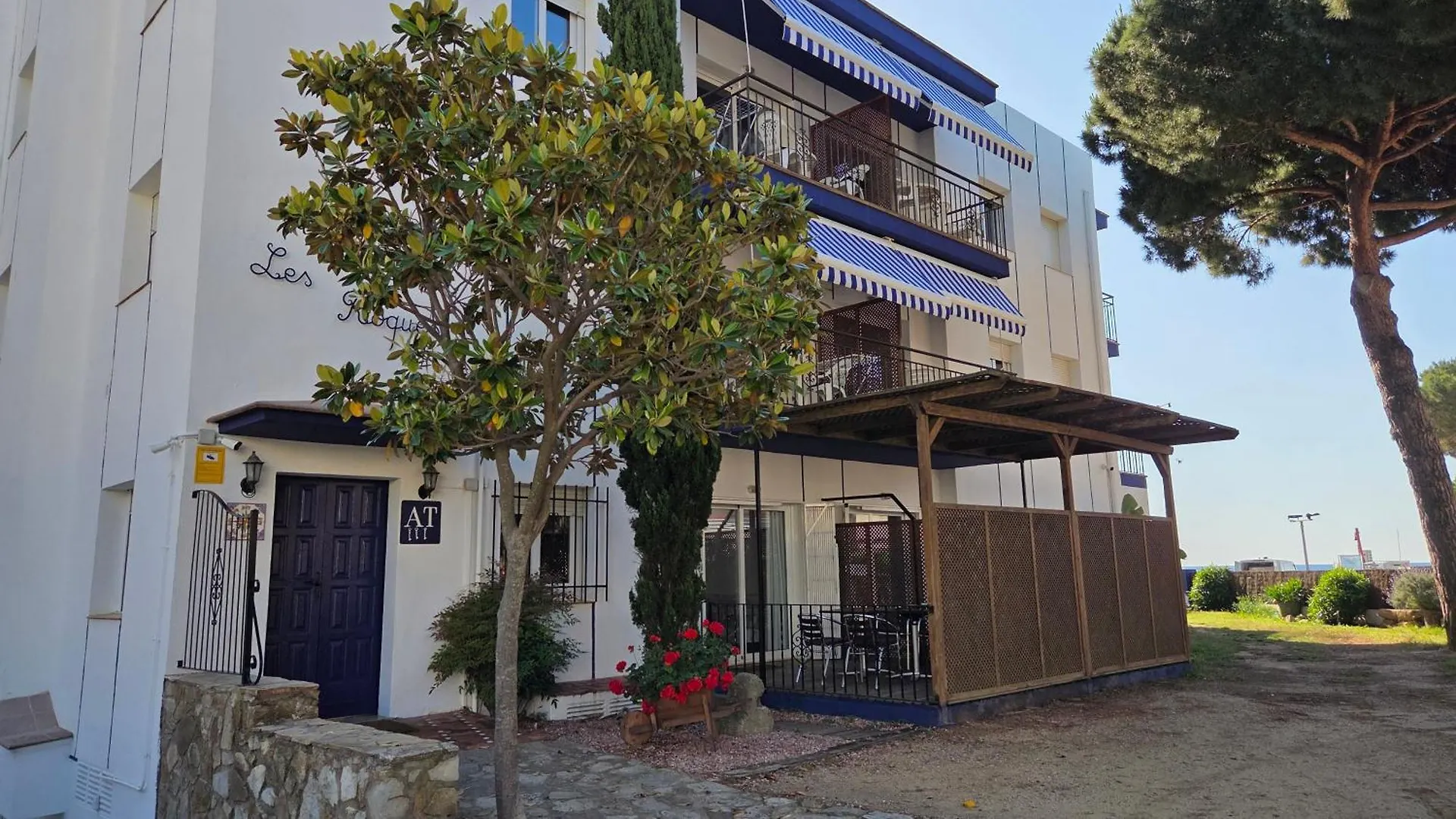 Apartaments Les Roques 플라티야 다로 0*,
